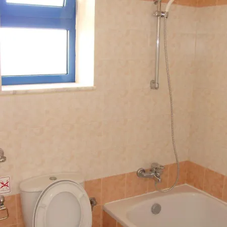 In Sleeps 6 Includes Swimming Pool Air Con And Wifi 0 Villa